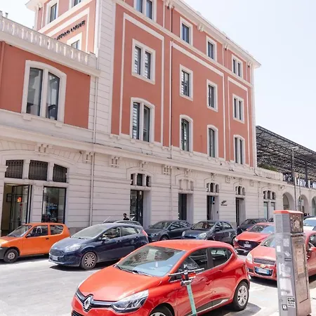 Гостьовий будинок Stazione Centrale Suppa G & C Italia *